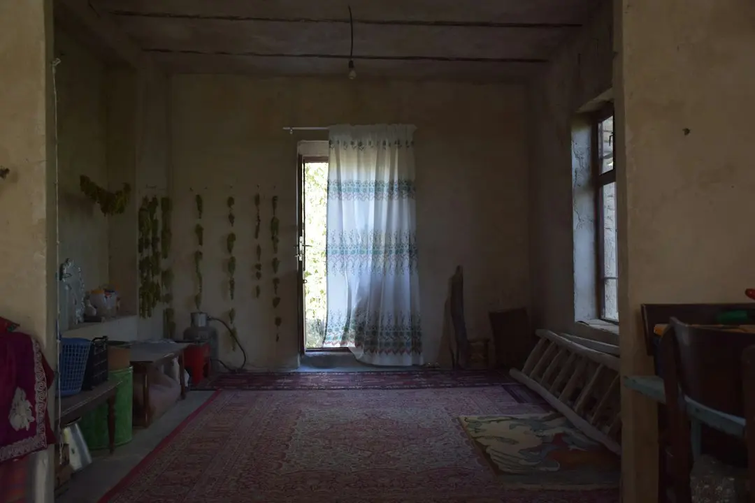 Echilibrul interior: Cum să găsești liniștea prin yoga